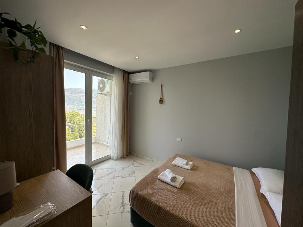 Trea Accomodations Vlorë Exteriör bild