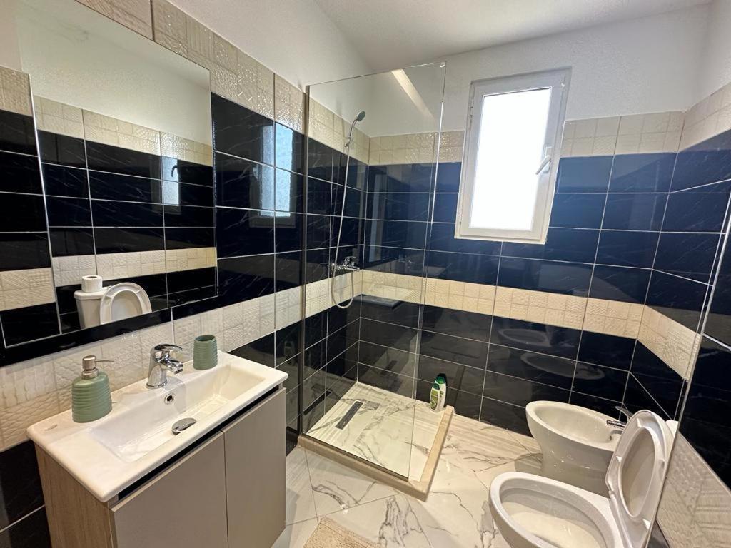 Trea Accomodations Vlorë Exteriör bild